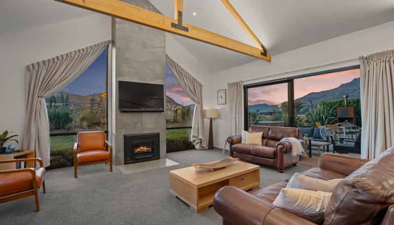 60 Cunninghams Drive, Jacks Point