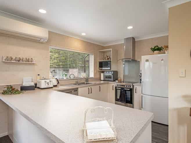19 Clearview Drive, Milson
