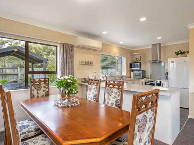 19 Clearview Drive, Milson