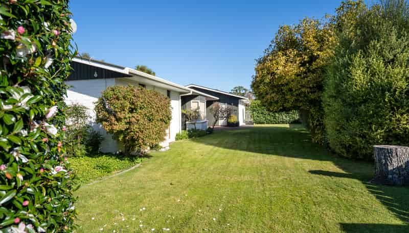 6 Woodstock Crescent, Cambridge
