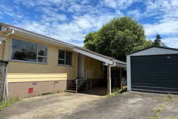 2/20 Sandrine Avenue, Clover Park