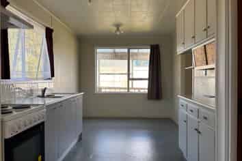 2/20 Sandrine Avenue, Clover Park