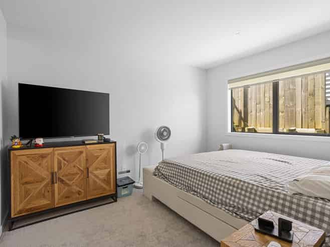 Auckland - Address withheld