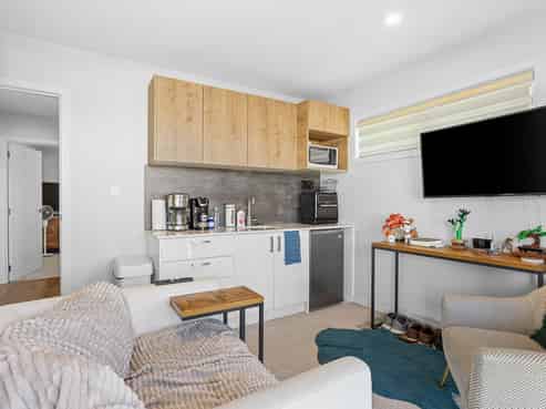 Auckland - Address withheld