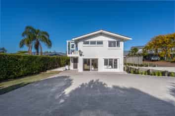 75 Marine Parade, Mellons Bay