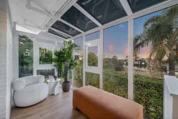75 Marine Parade, Mellons Bay