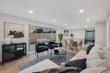 75 Marine Parade, Mellons Bay