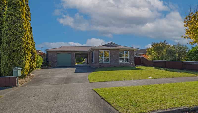 78 John F Kennedy Drive, Milson