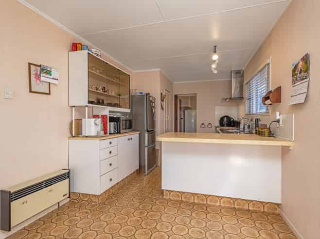 78 John F Kennedy Drive, Milson
