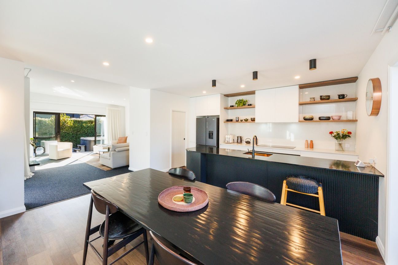 A statement of modern living – pohled 6
