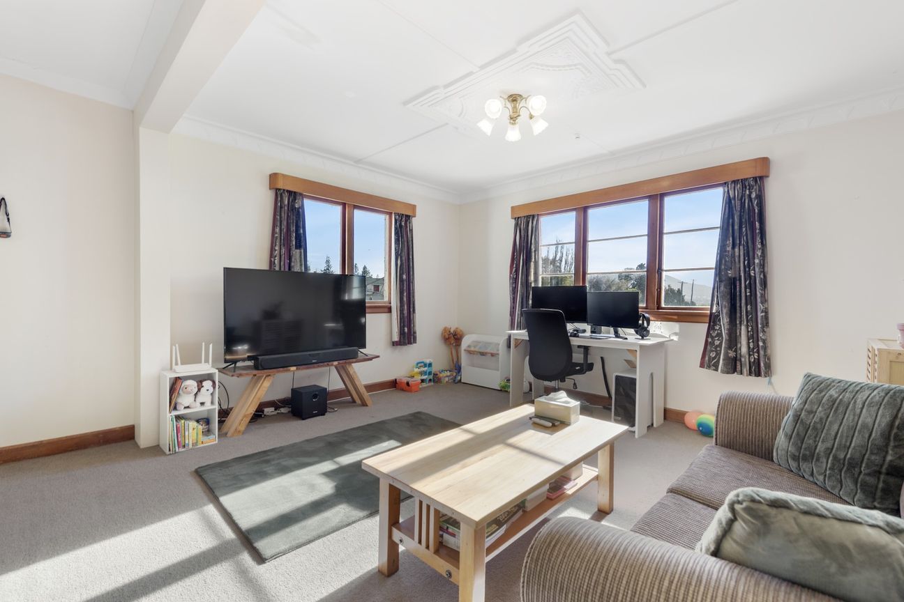 Lifestyle cottage with phenomenal views - Aktar