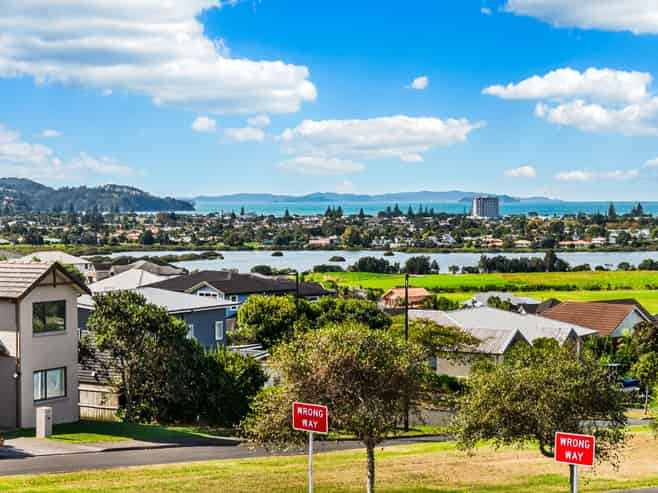 15 Copal Lane, Millwater