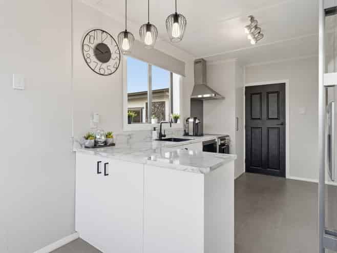 7 Isadore Road, Corstorphine