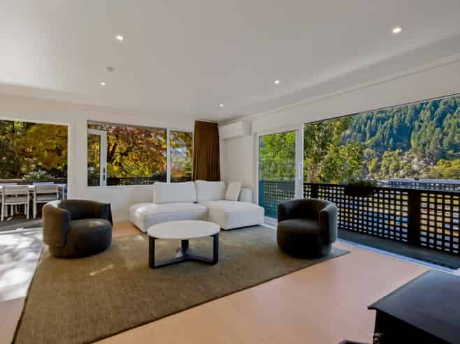 54 Huff Street, Queenstown