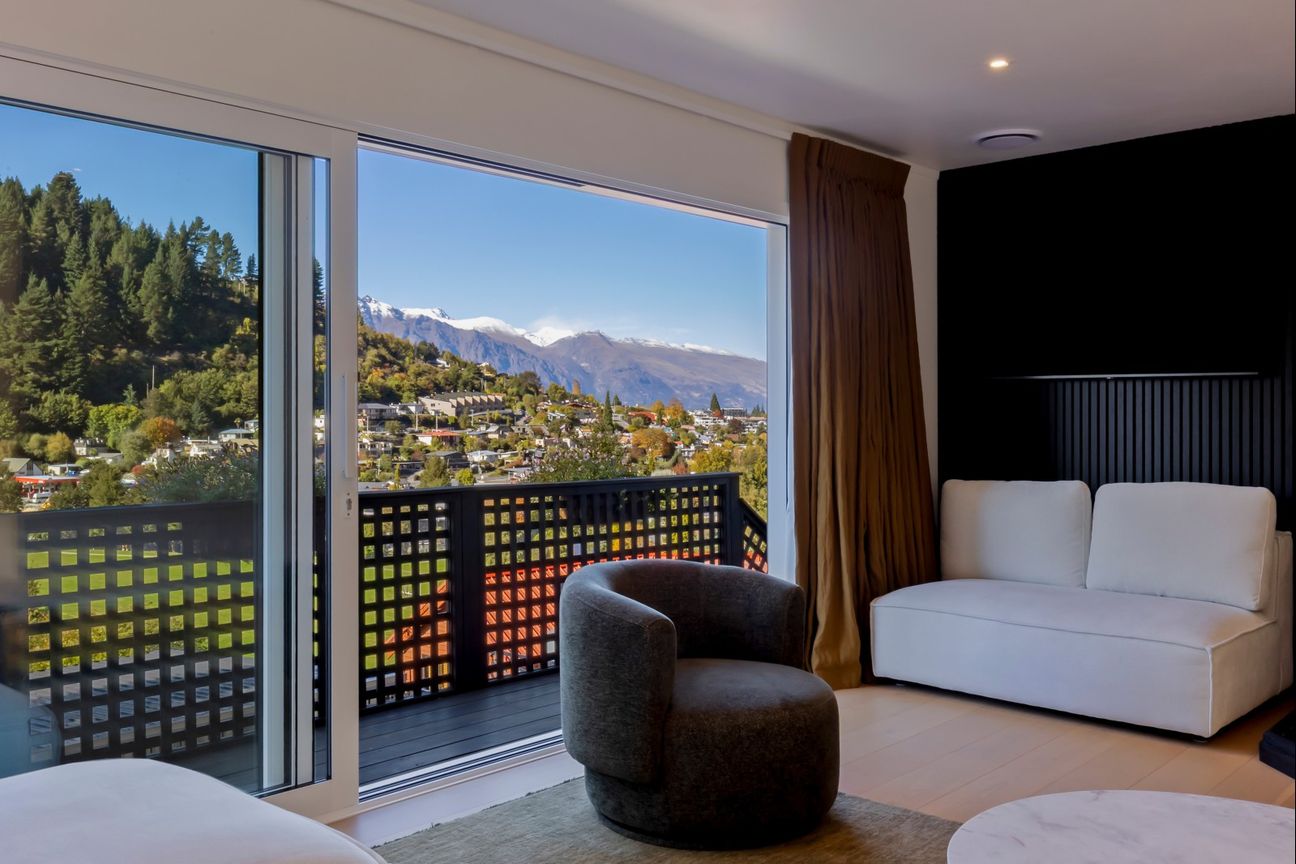 Downtown Luxury Retreat, High Density & Rare Scope - Mehr