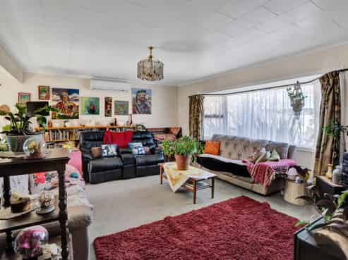 2 Handley Place, Glen Avon