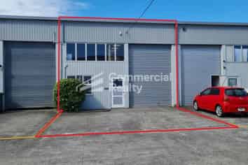 Immaculate Warehouse Unit In Ben Lomond Cres