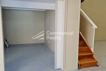 Immaculate Warehouse Unit In Ben Lomond Cres