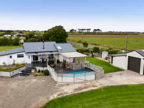 1288 Normanby Road, Manaia
