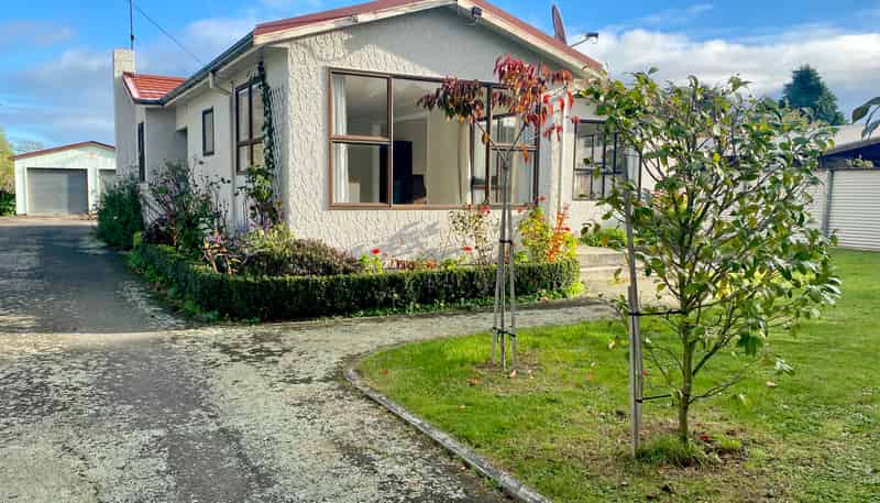 76 Park Road, Carterton