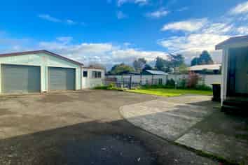 76 Park Road, Carterton