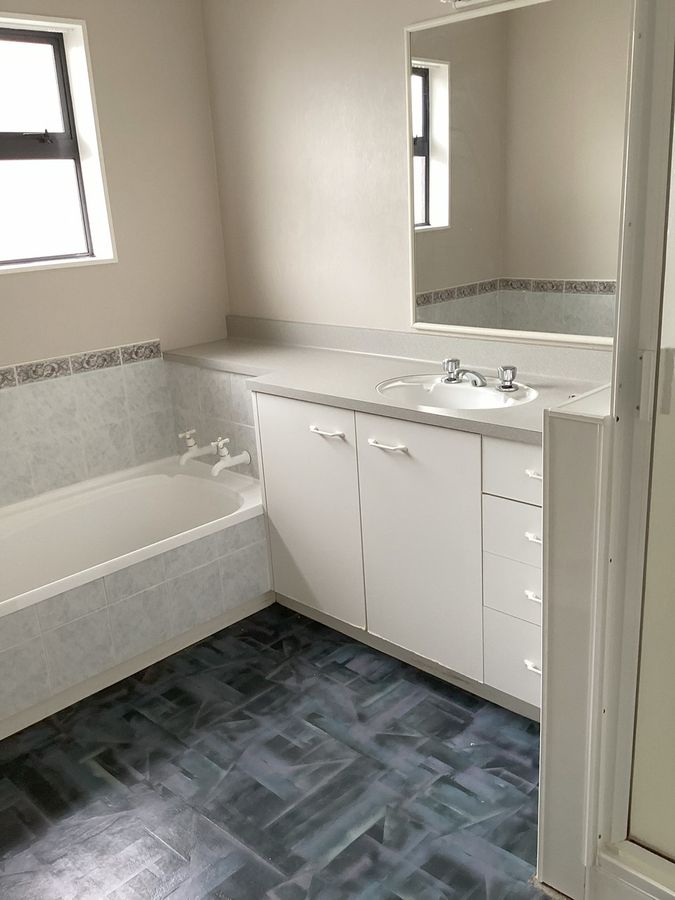 Comfortable Family Living in a Sought-After Location - Ansicht 4