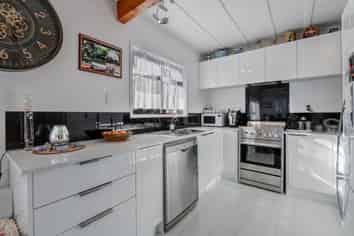 17A Tiri Road, Manly