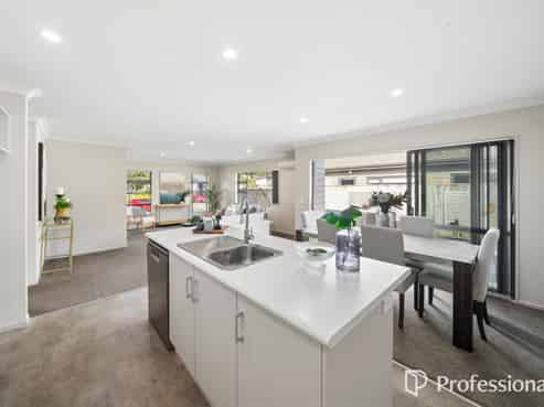 16 Poppy Watts Grove, Stokes Valley