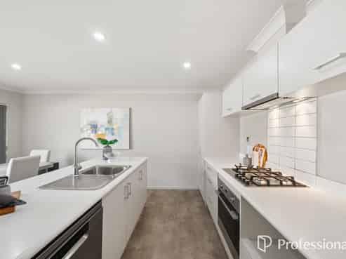 16 Poppy Watts Grove, Stokes Valley