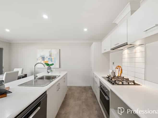 16 Poppy Watts Grove, Stokes Valley