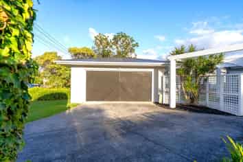 33 Covil Ave, Te Atatu South