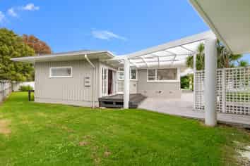 33 Covil Ave, Te Atatu South
