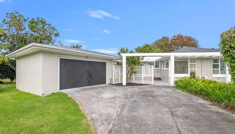 33 Covil Ave, Te Atatu South