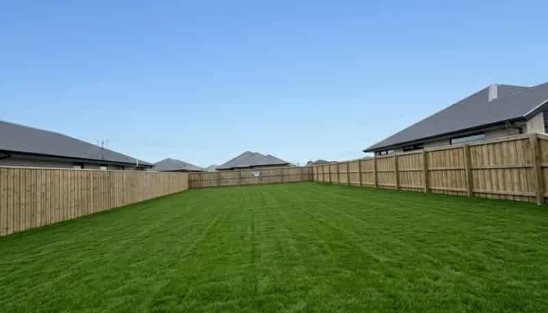 12 Cousins Street, Woodend