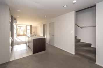 5C Angus Street, Sydenham