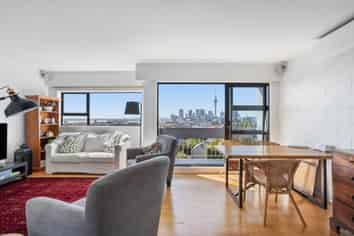 10/18 Arthur Street, Freemans Bay