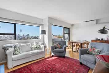 10/18 Arthur Street, Freemans Bay