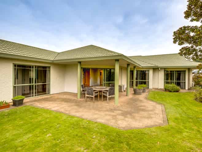 6 Jacaranda Place, Greenmeadows