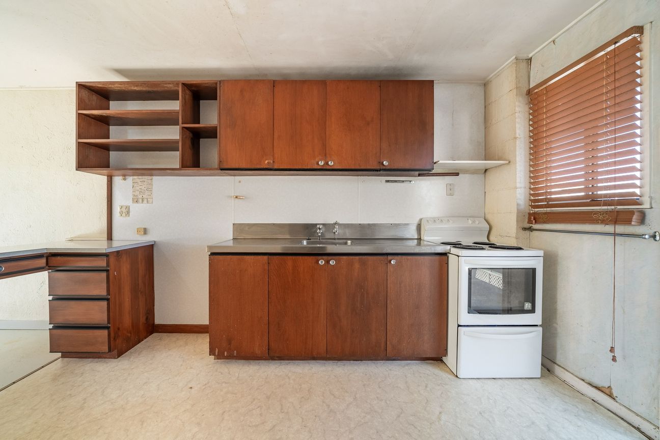 RENT, RESIDE OR REWARD - Vista 6