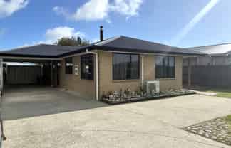 44 Derby Street, Westport
