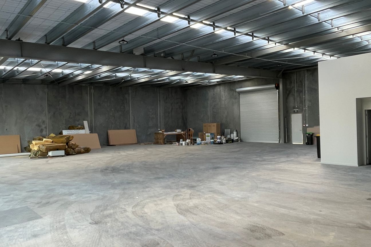 Warehouse and Showroom Potential - Plus