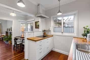 96 Barnard Street, Wadestown