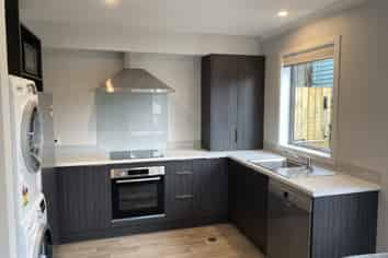 2/16 Manning Street (Room D), Hamilton Central