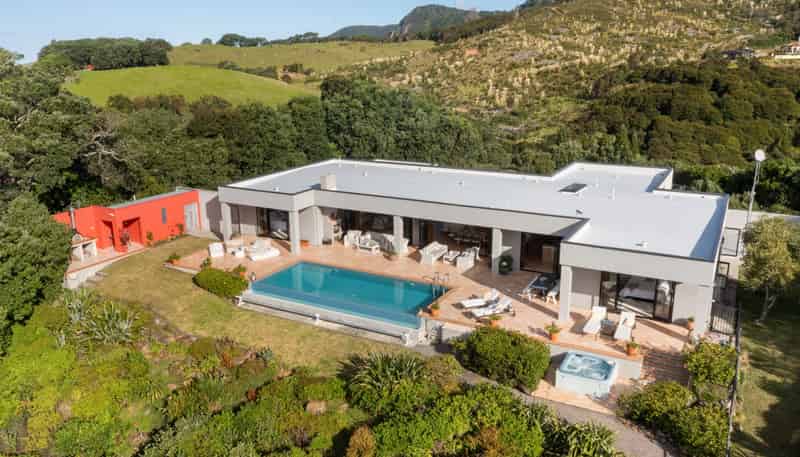 73 Radar Road, Hot Water Beach, Whitianga