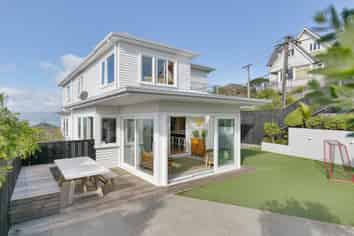 20 Roscoe Terrace, Wadestown