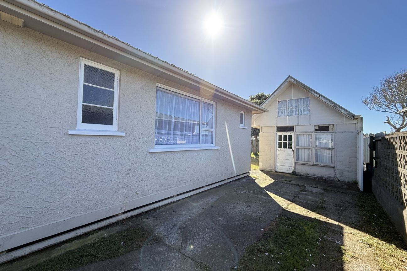 CLOSE TO BEACH & WALKWAY - Bild 5