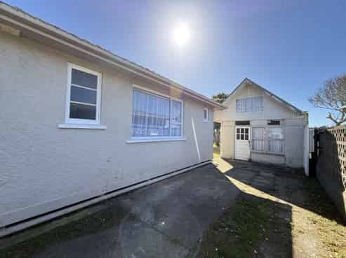 12 Hume Street, Waitara