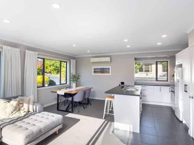 12A Terminus Street, Silverstream