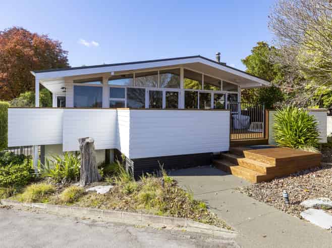 12 Hilden Place, Hilltop