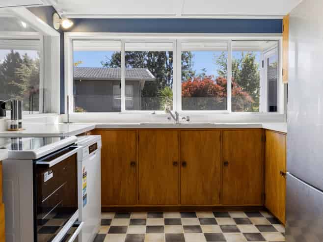 12 Hilden Place, Hilltop